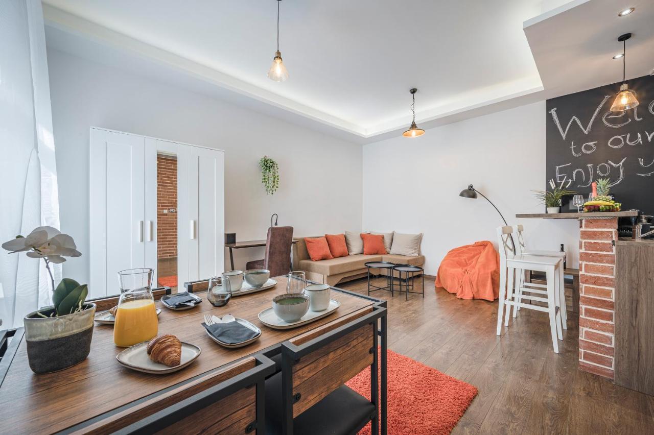 Design @ Rumbach Apartment